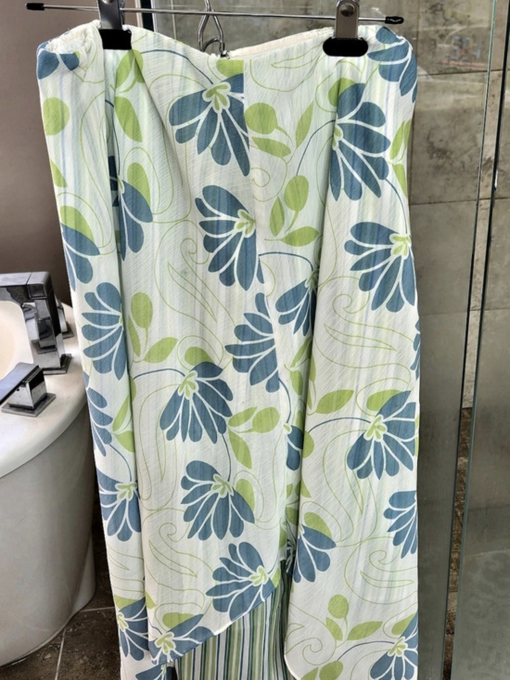 Chadwick's Floral Maxi Skirt in White & Blue Size 14 Like New